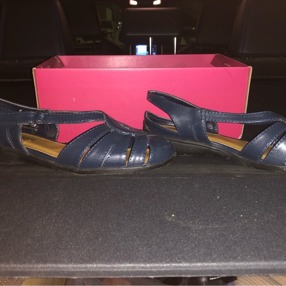Classique Women’s Navy Sandals. I think they’re an 8.5. - Picture 2 of 3